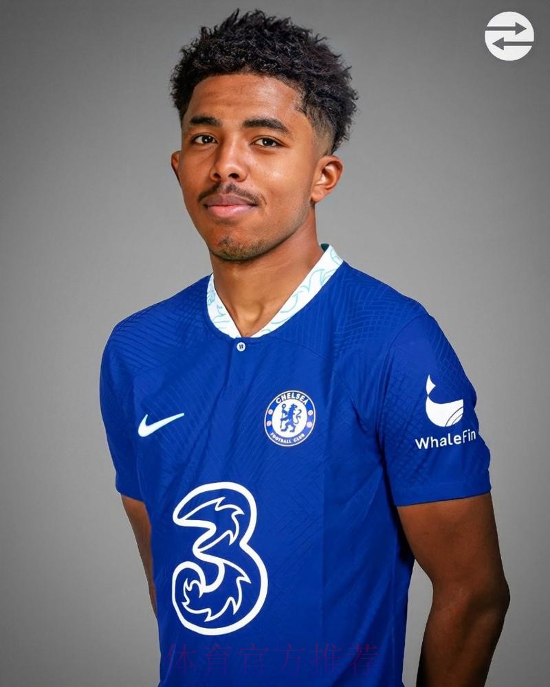 罗马诺：切尔西召回大卫-福法纳，正推动其永久转会